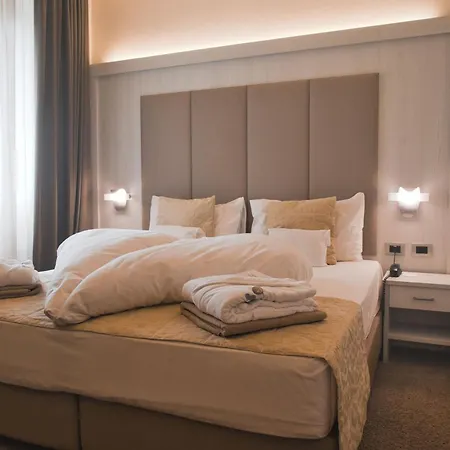 Villa Nicolli Romantic Spa Resort - Adults Only Riva del Garda Exterior photo